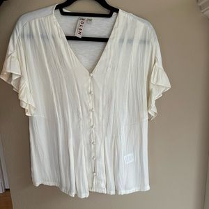 White Anthropologie short sleeve shirt